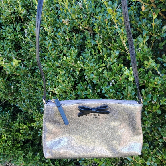 NWOT, Kate Spade New York Army Mavis street Silver/ Gray glitter crossbody bag - Picture 2 of 12